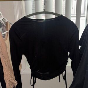 Black Women's ruched long sleeve crop Top